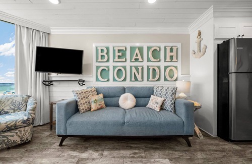 Panama City Beach Condo | Unwind in this luxury waterfront retreat