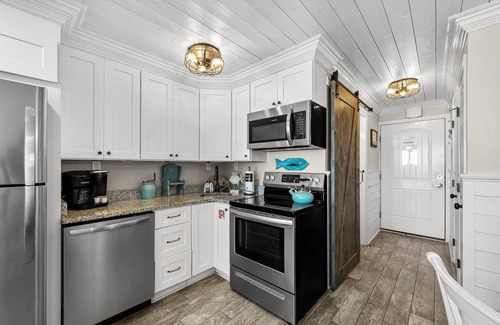 Panama City Beach Condo | Unwind in this luxury waterfront retreat