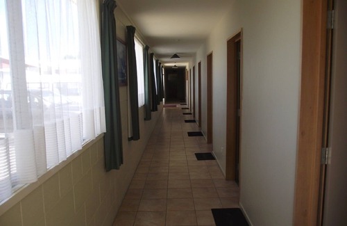 Waitaki District House | Unwind @ Richmond Inn Single Unit