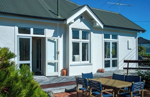 Akaroa House | Up from the Beach on Smith Ave