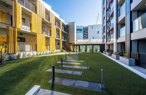 Newton Apartment | Up in the cloud with entire view of Ponsonby