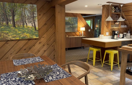 Suttons Bay Cottage | Up North Treehouse