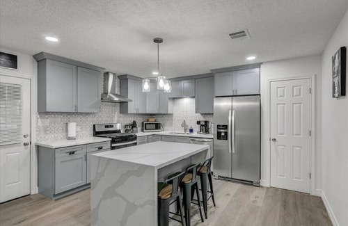 Nederland House | Updated 4 bedroom home in Nederland