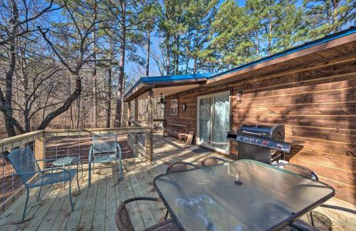 Big Cedar House | Updated Cabin with Fire Pit 2 Mi to UTV and Hike