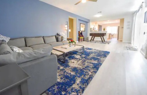 Lagos Vistoso House | Updated Chandler Luxury- Lake community!