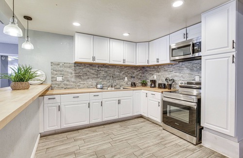El Centro House | Updated El Centro Home w/Private Patio