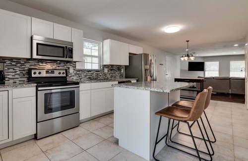 Haltom City House | Updated home 15 minutes from Downtown Fort Worth!