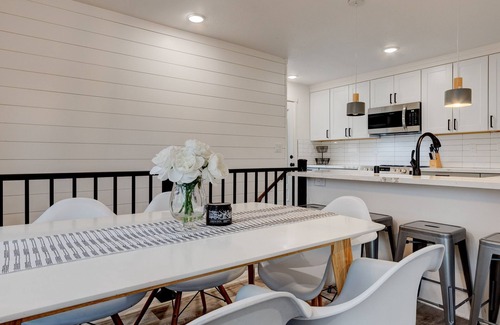 Pleasant Valley House | Updated home in Vancouver. King bed.