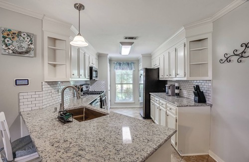 Flowood House | Updated Retreat w/Outdoor Space in Flowood!