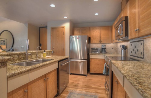 Purgatory Condo | Updated Ski in/Ski Out Condo - Corner Unit - Two Decks - Awesome Slope Views