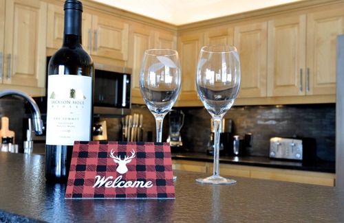 Teton Pines House | Updated Teton Pines Townhome, 5 Min from Skiing! 3B, 3.5B