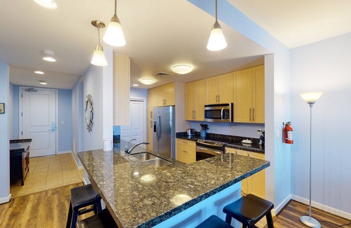 Sandbridge Condo | Updated, third-floor, bayfront condo with sunset views, 3 pools & 2 gyms