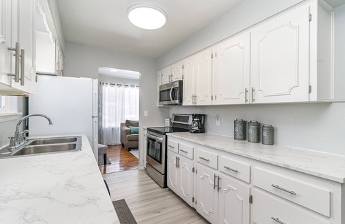 Saginaw House | Updated Tranquil 4 Bed Haven located in Saginaw Township.