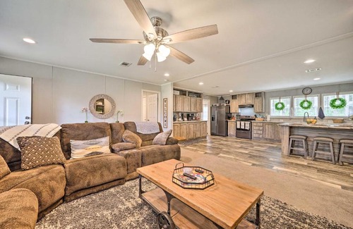 Tuskahoma House | Updated Tuskahoma Cabin with Fire Pit and Deck!