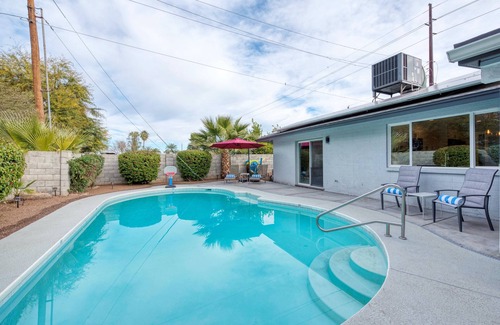 Scottsdale Highlands Five House | Updated! Unbeatable Old Town location with heated pool!