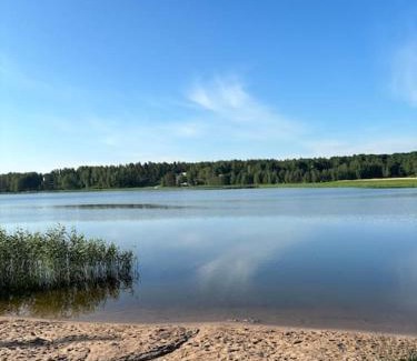 Espoo Villa | Upea Villa Solliden, 3mh, poreallas ja p-paikkoja