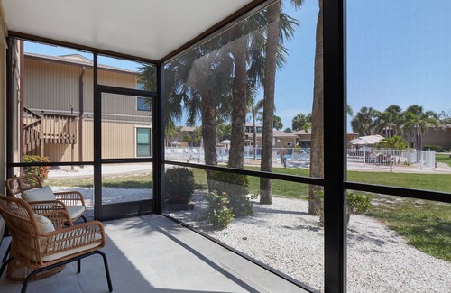 Sanibel Condo | Upgraded Ground Floor Residence at Blind Pass