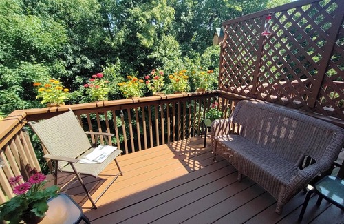 Algonquin House | Upgraded townhome, in beautiful setting backing to woods.