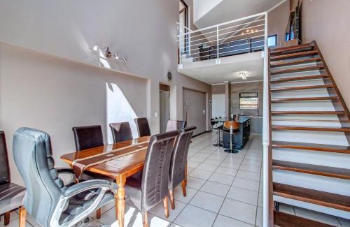 Greater Johannesburg Metropolitan Area Apartment | Upmarket Ultra Modern Sandton Apartment