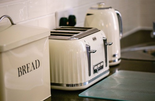 Alnmouth Cottage | UPPER ALNBANK, pet friendly, country holiday cottage in Alnmouth