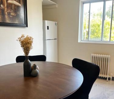 Beach Hill Apartment | Upper Beaches Apartment