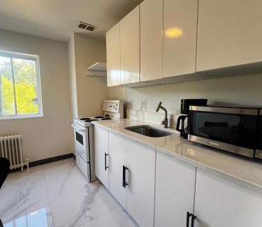 Beach Hill Apartment | Upper Beaches Apartment