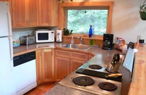 Cooper Landing House | Upper Kenai Lakeside Chalet in Cooper Landing Alaska