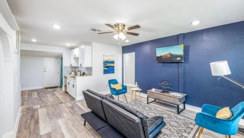 Azalea Park House | Upscale 3br Orlando Retreat Near Disney Parks