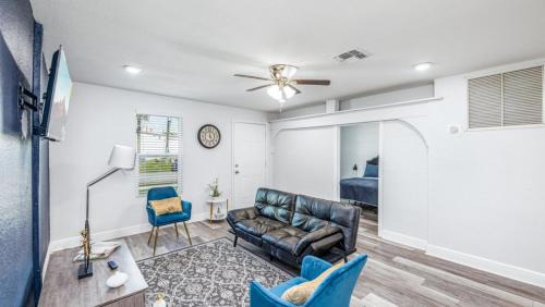 Azalea Park House | Upscale 3br Orlando Retreat Near Disney Parks