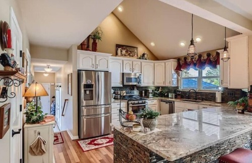 Rosedale House | Upscale Central Denver Home Surrounded by Parks!