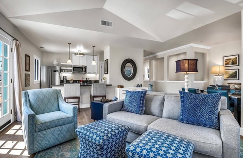 Sonoma Apartment | Upscale Condo on the Sonoma Plaza