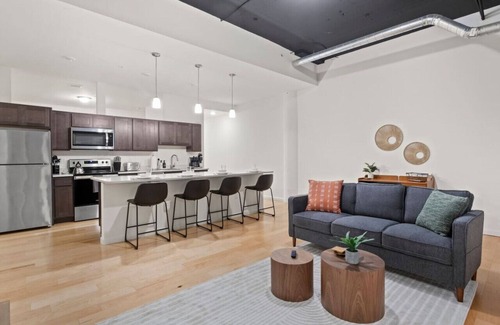 Central Business District Apartment | Upscale Downtown Apartment