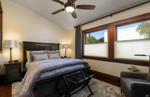 Santa Barbara House | Upscale Downtown Home Walk to Beach shops Bars 2