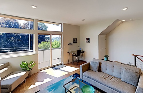 Eastlake House | Upscale Eastlake Townhome | Gourmet Kitchen, Rooftop Deck & Incredible Views