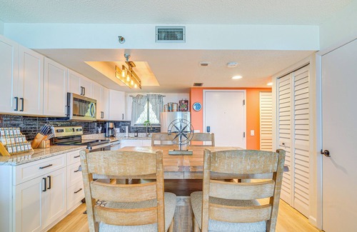 Hudson Condo | Upscale Gulf Front Hudson Condo w/Pool