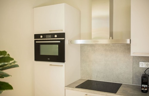 Centrum Apartment | Upscale Haven 2BDR Apartment WS