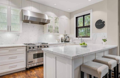 Nordic Estates House | Upscale Mountainside Chalet, Ski Access, Hot Tub