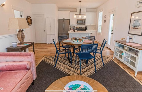 Logsden House | Upscale Olivia Beach Home in Lincoln City, Pet Friendly, Hot Tub, Sleeps 10.
