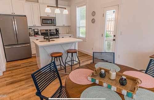 Logsden House | Upscale Olivia Beach Home in Lincoln City, Pet Friendly, Hot Tub, Sleeps 10.
