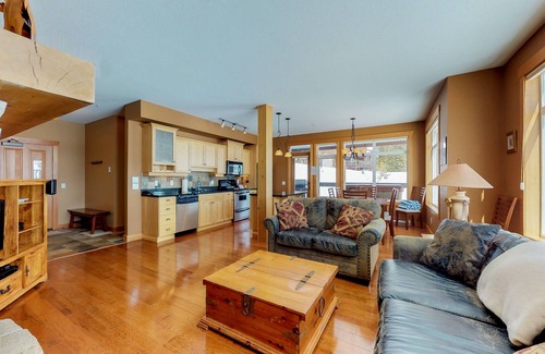 Big White Ski Resort Condo | Upscale ski-in/ski-out condo with private hot tub - hit the slopes with ease