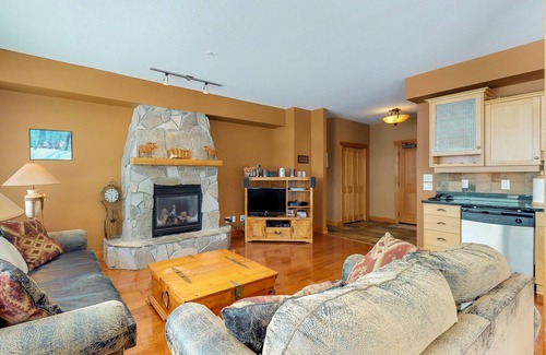 Big White Ski Resort Condo | Upscale ski-in/ski-out condo with private hot tub - hit the slopes with ease