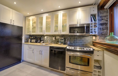 Downtown Montreal House | Upscale Victorian House in downtown Montreal