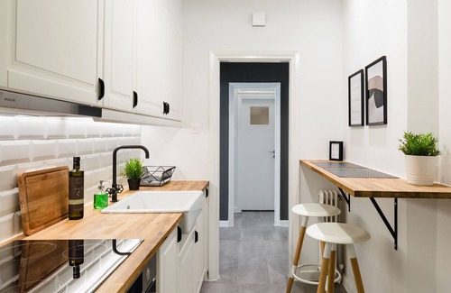 Kolonaki Apartment | UPSTREET Desirable 1BD Apt in Kolonaki