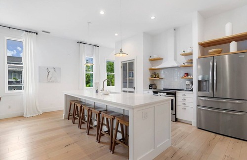 St. Augustine House | Uptown Carriage - 4 bedrooms Historic area