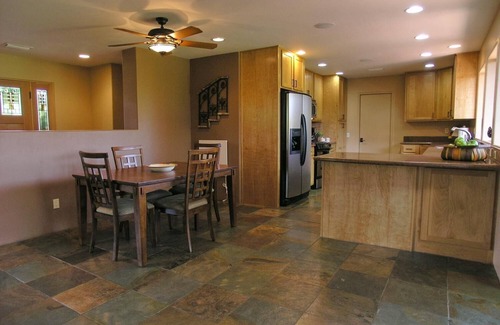 Uptown Sedona House | Uptown Home with Fabulous Views & Hot Tub. Walk to Trails & Restaurants