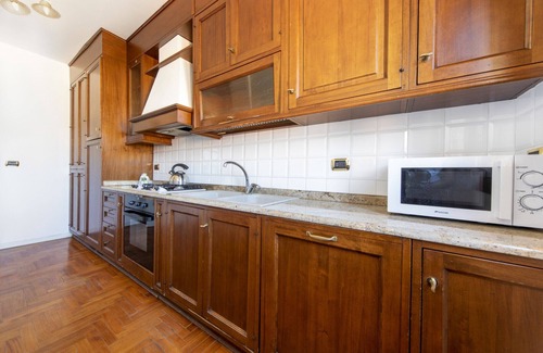 Saragozza-Porto Apartment | UR-NEST Saffi, Silent and very sunny 90 sqm