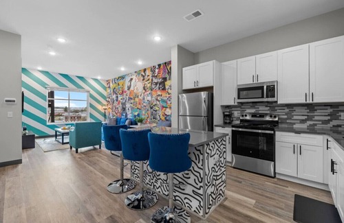 South Nashville Apartment | Urban 1BR Retreat - Near Music & Food Scene!