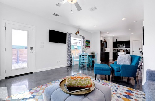 Near East Side House | Urban - A Birdy Vacation Rental