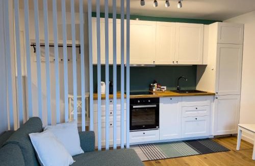 Chorzow Apartment | URBAN APARTMENTS COSY No 4, FREE PRIVATE PARKING, Self CHECK-IN