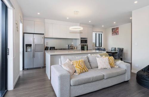 Silverdale Cottage | Urban Bliss - Silverdale Holiday Home